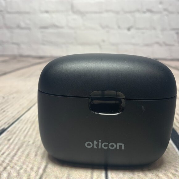 OTICON More 1 Hearing Aids w/Rechargable Case RIC - Picture 3 of 10